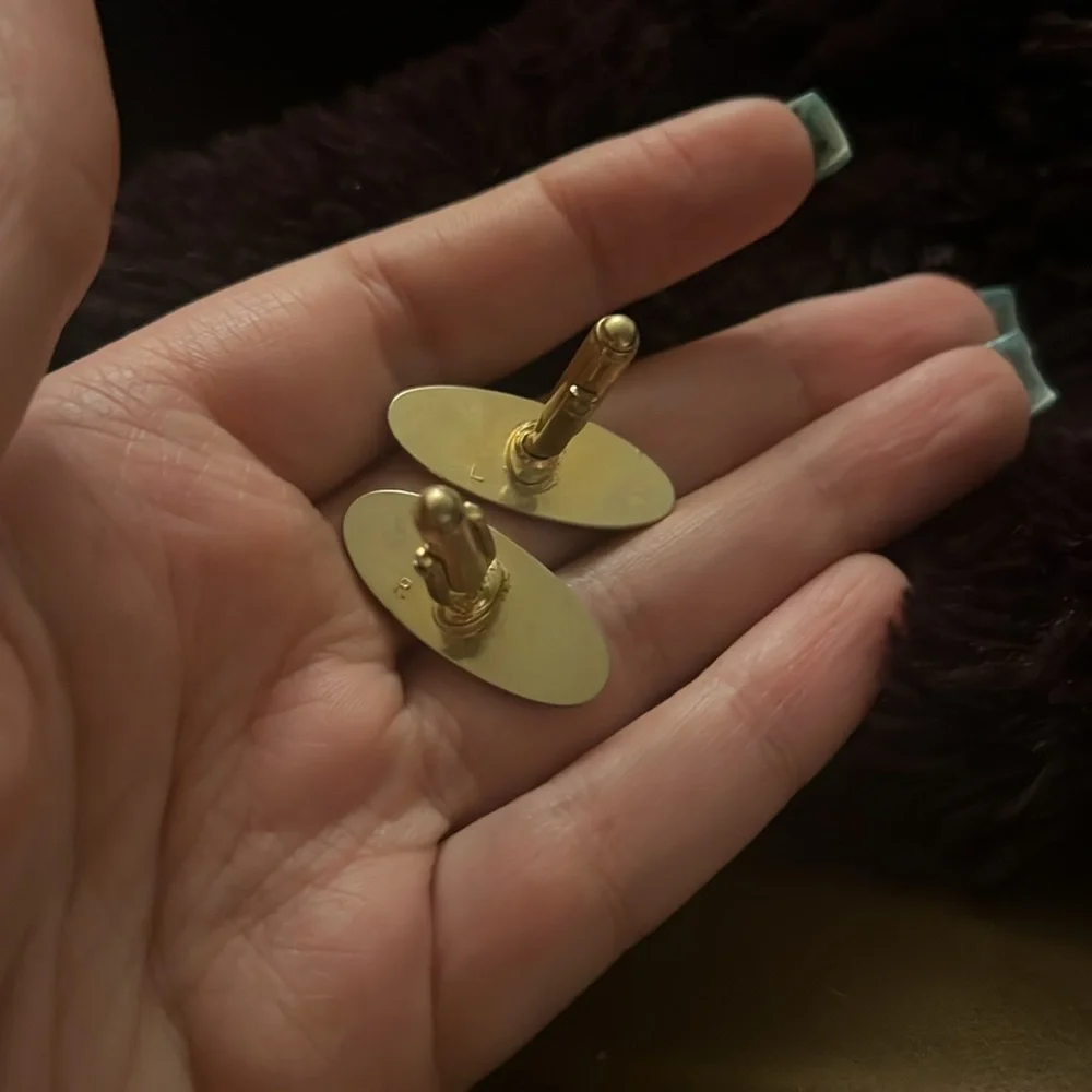 Vintage Gold tone cufflinks